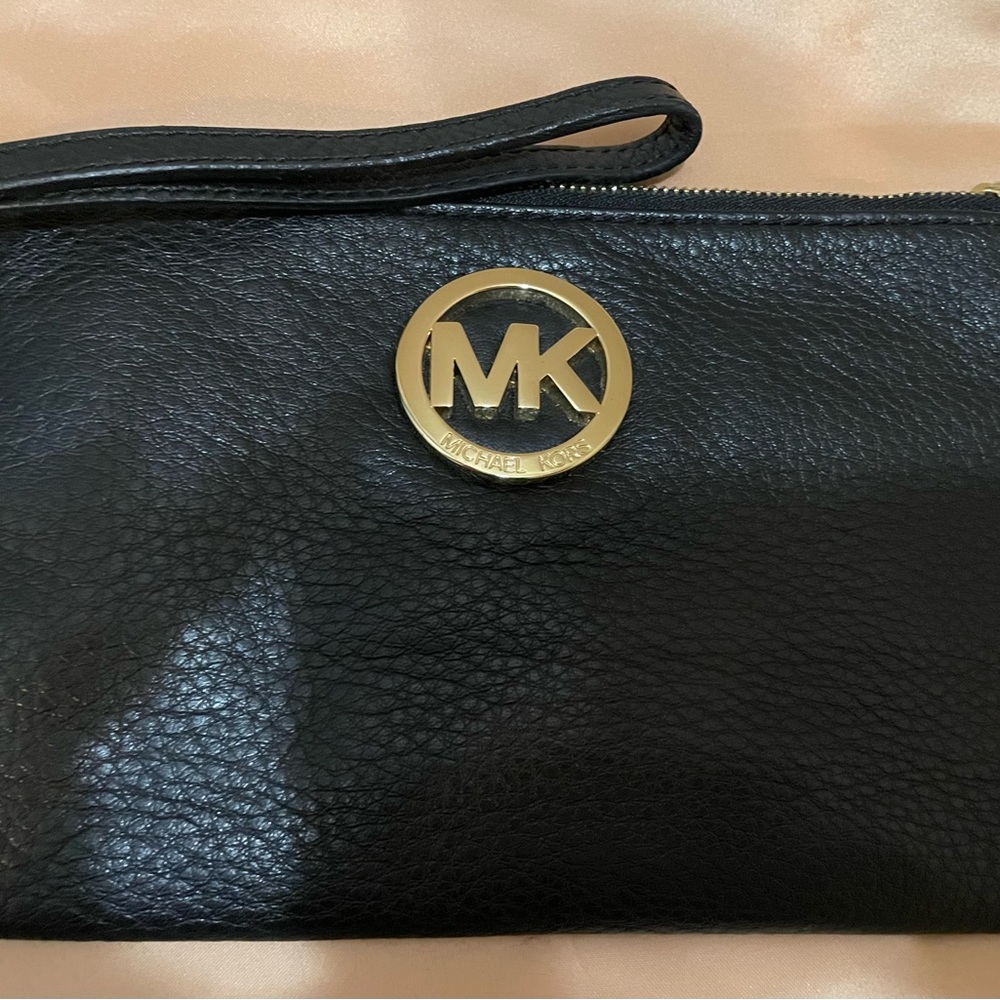 Michael Kors Black Leather Logo Wristlet - Picture 2 of 8